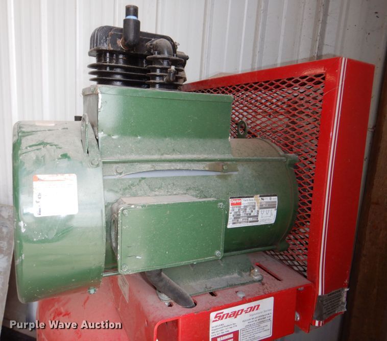 image for item JY9259 (2) air compressors