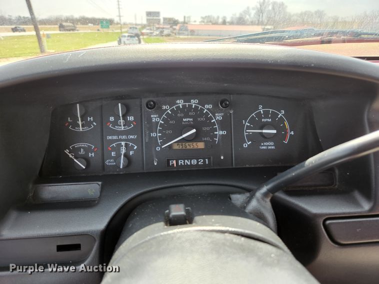 image for item KE9878 1997 Ford F450 Super Duty  flatbed truck