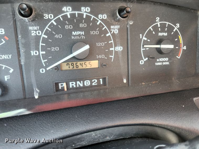 image for item KE9878 1997 Ford F450 Super Duty  flatbed truck