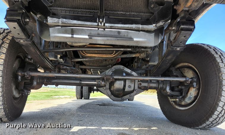 image for item KE9878 1997 Ford F450 Super Duty  flatbed truck