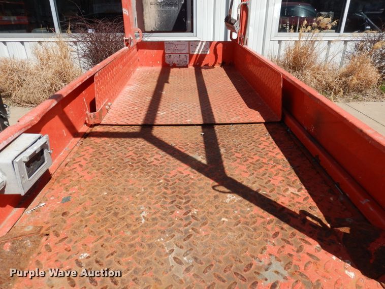 image for item KM9798 2008 Skyjack SJIII 3219  scissor lift