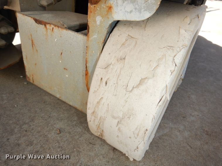 image for item KM9798 2008 Skyjack SJIII 3219  scissor lift