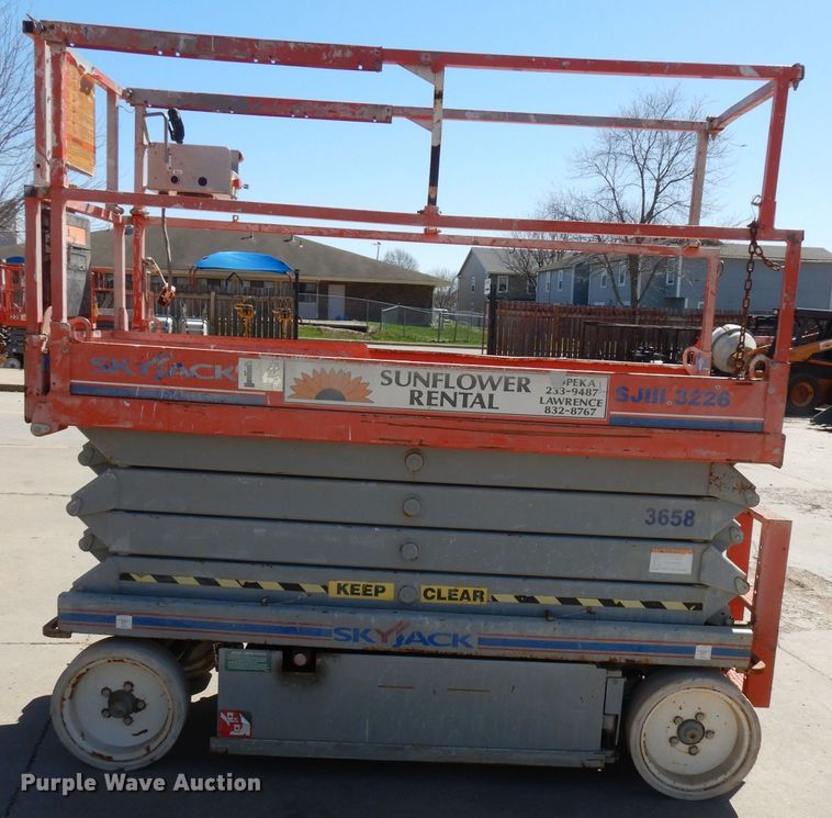 image for item KM9799 2008 Skyjack SJIII 3226  scissor lift