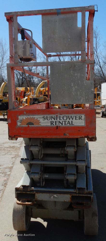 image for item KM9799 2008 Skyjack SJIII 3226  scissor lift
