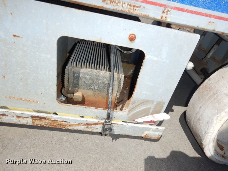 image for item KM9799 2008 Skyjack SJIII 3226  scissor lift