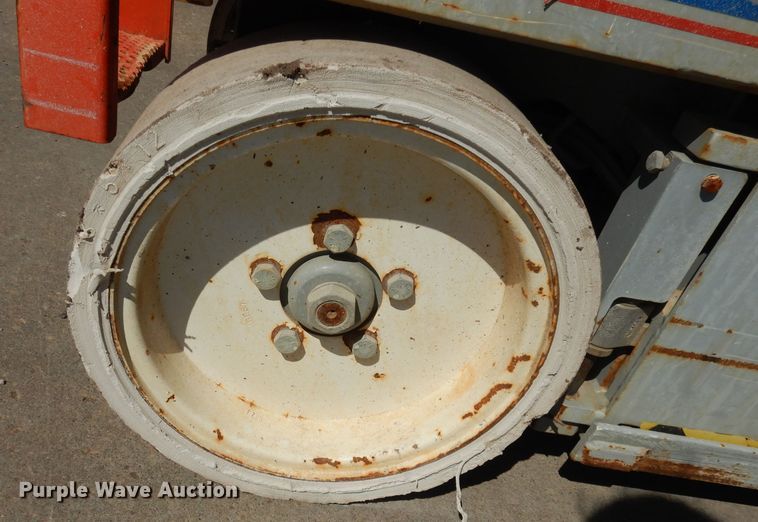 image for item KM9799 2008 Skyjack SJIII 3226  scissor lift