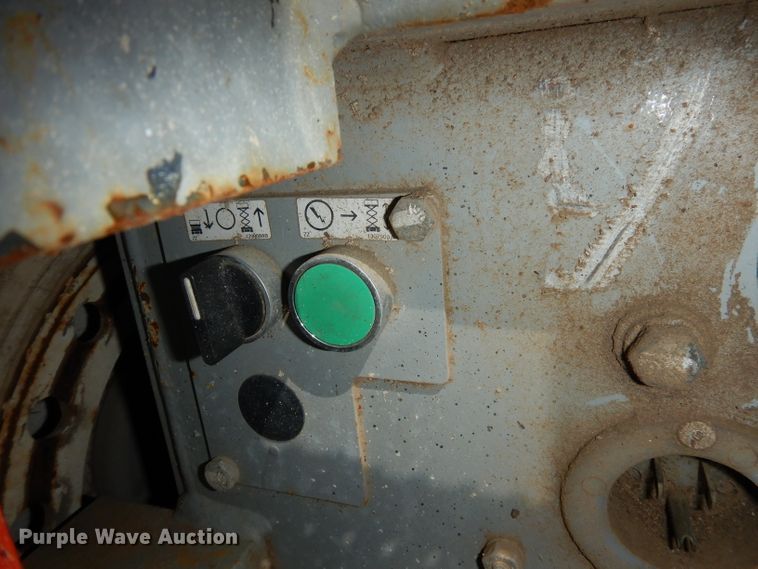 image for item KM9799 2008 Skyjack SJIII 3226  scissor lift