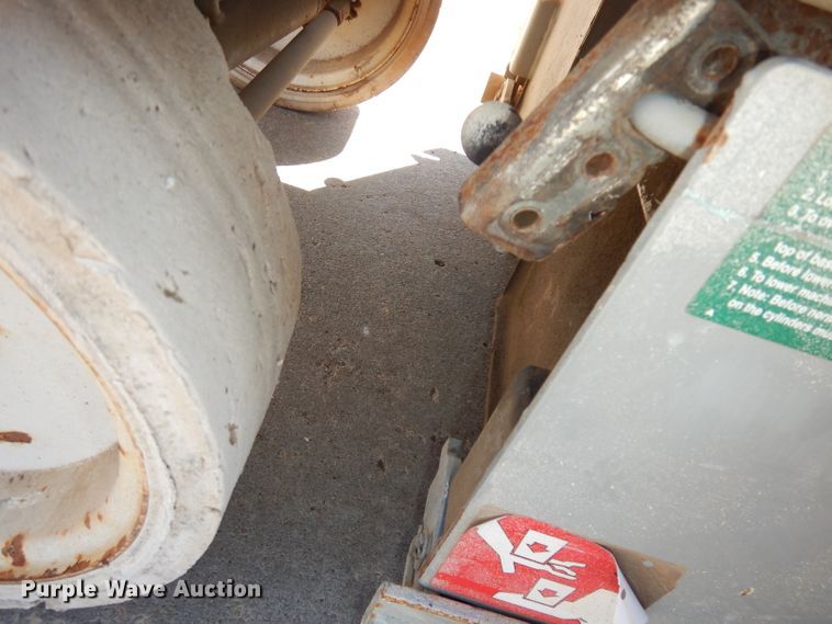 image for item KM9799 2008 Skyjack SJIII 3226  scissor lift