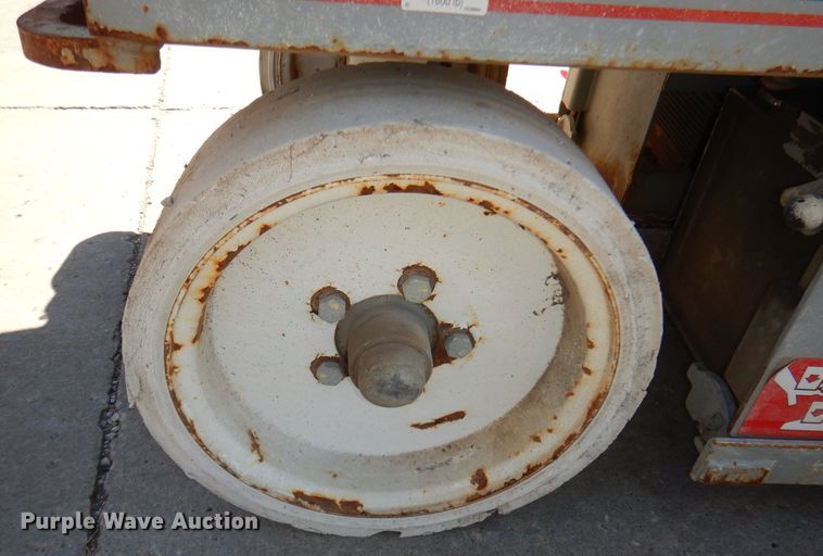 image for item KM9799 2008 Skyjack SJIII 3226  scissor lift