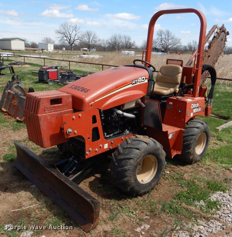 image for item KP9252 2004 Ditch Witch RT40  trencher