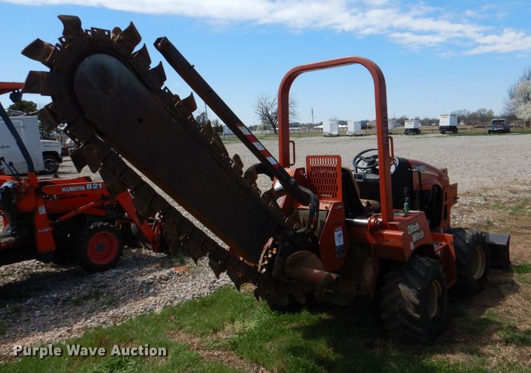 image for item KP9252 2004 Ditch Witch RT40  trencher