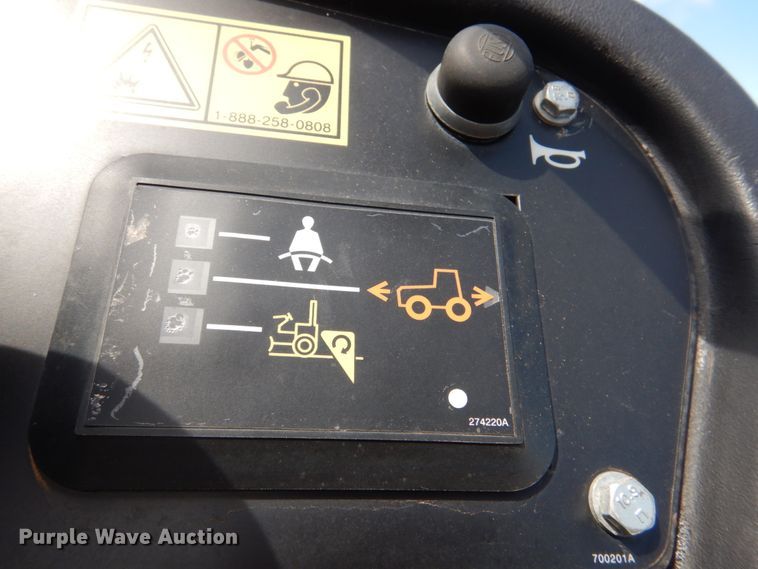 image for item KP9252 2004 Ditch Witch RT40  trencher