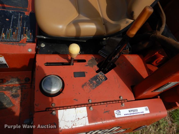 image for item KP9252 2004 Ditch Witch RT40  trencher
