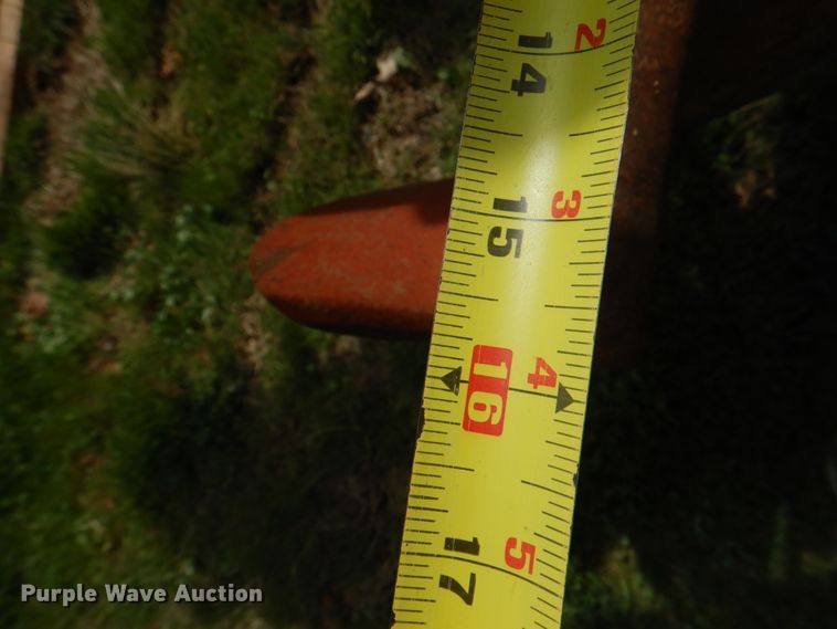 image for item KP9252 2004 Ditch Witch RT40  trencher