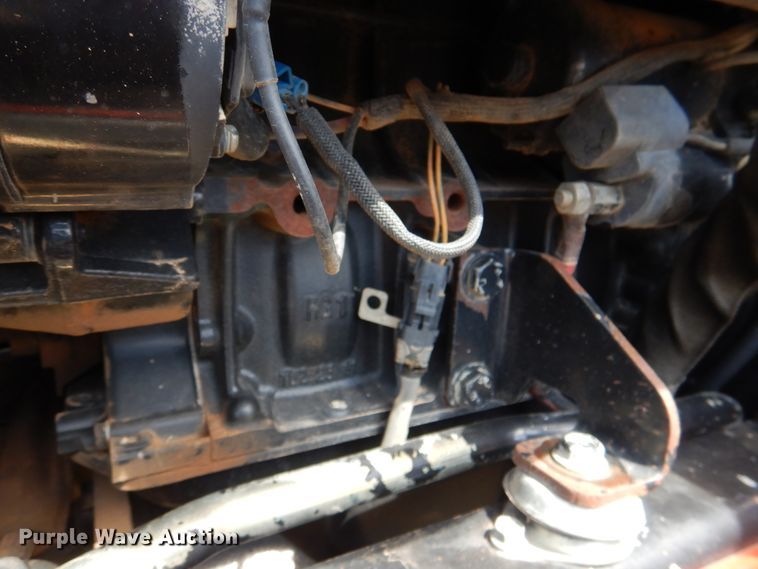 image for item KP9252 2004 Ditch Witch RT40  trencher