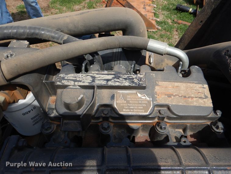 image for item KP9252 2004 Ditch Witch RT40  trencher