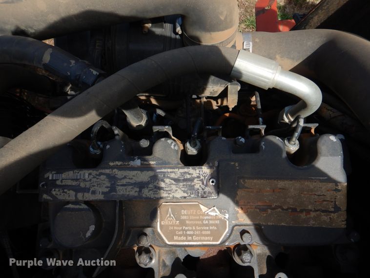 image for item KP9252 2004 Ditch Witch RT40  trencher