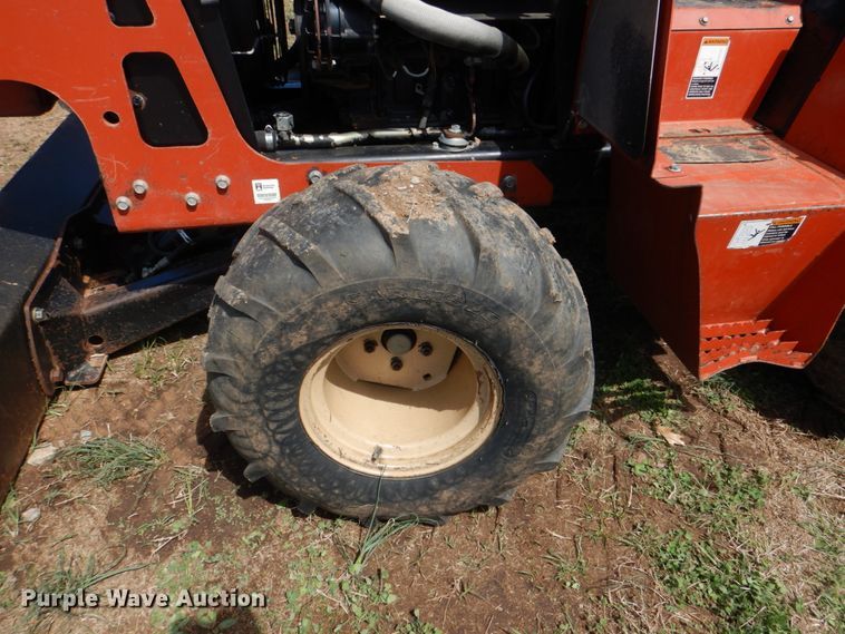 image for item KP9252 2004 Ditch Witch RT40  trencher