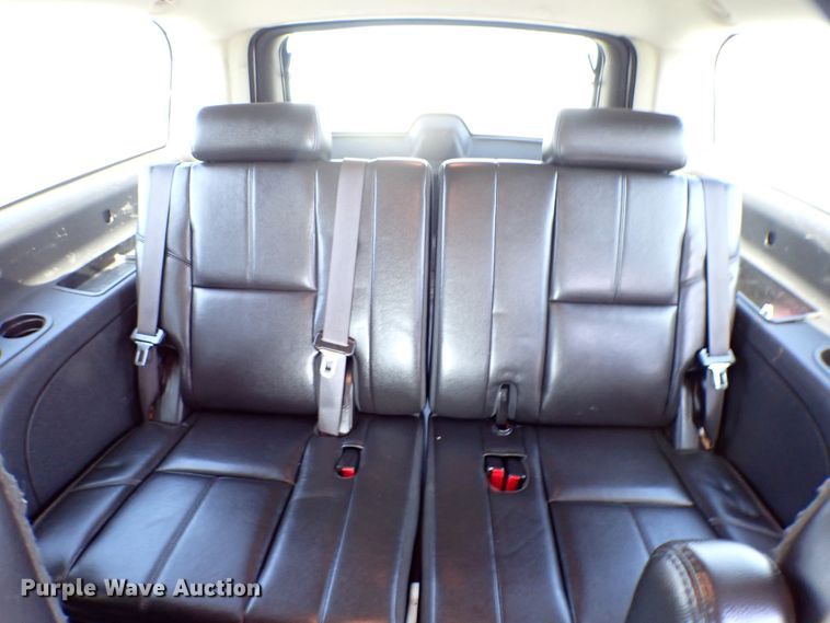 image for item KR9742 2008 Chevrolet Suburban 2500  SUV