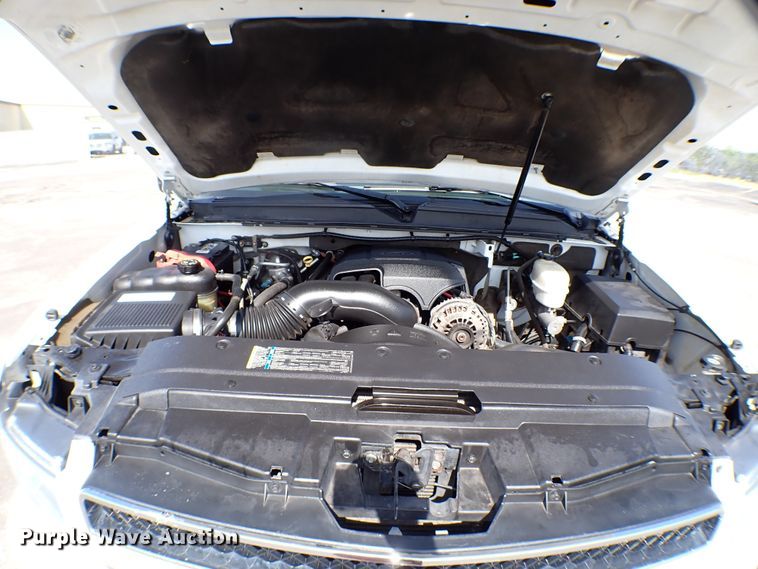 image for item KR9742 2008 Chevrolet Suburban 2500  SUV