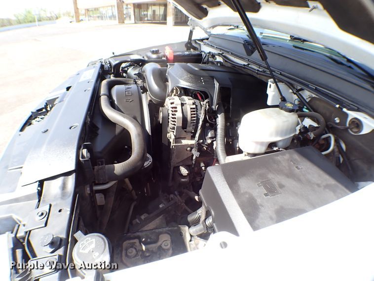 image for item KR9742 2008 Chevrolet Suburban 2500  SUV