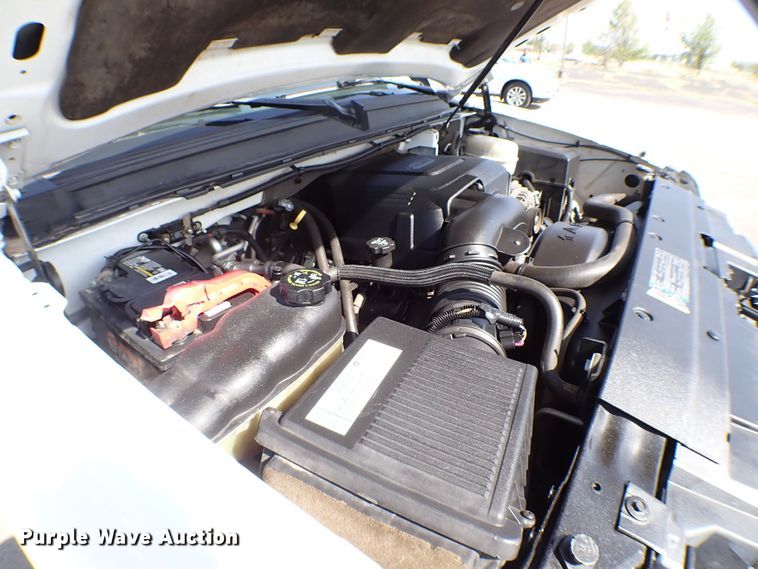 image for item KR9742 2008 Chevrolet Suburban 2500  SUV