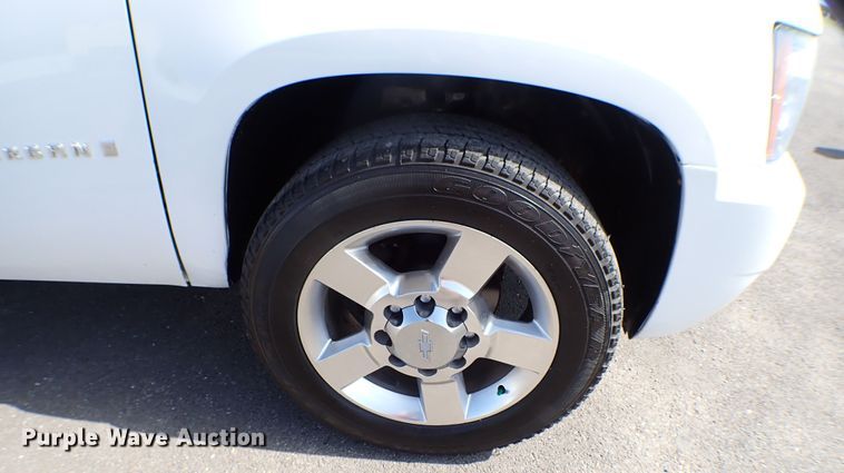 image for item KR9742 2008 Chevrolet Suburban 2500  SUV