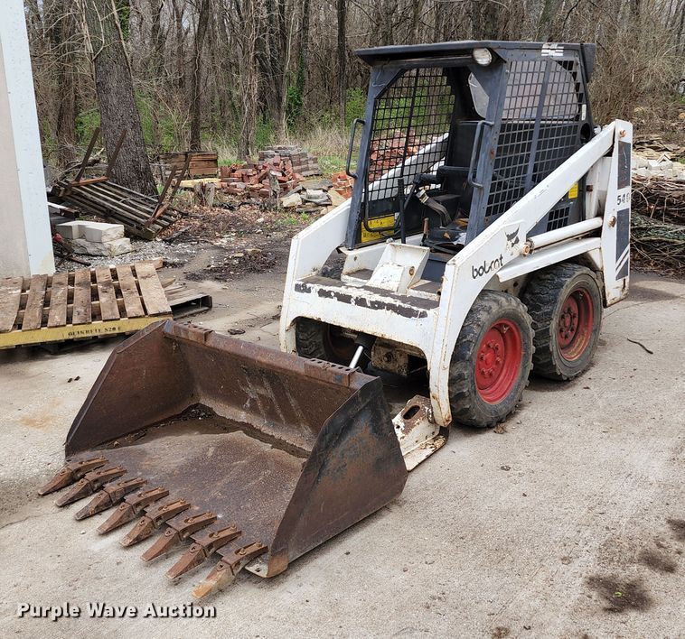 image for item KT9742 1986 Bobcat 540  skid steer loader