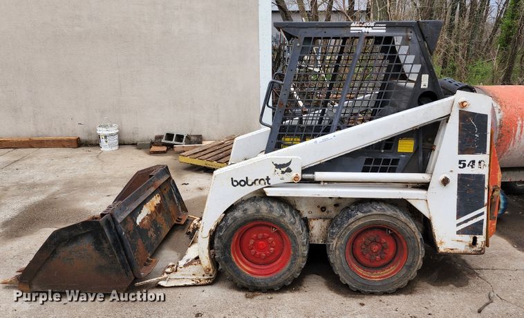 image for item KT9742 1986 Bobcat 540  skid steer loader