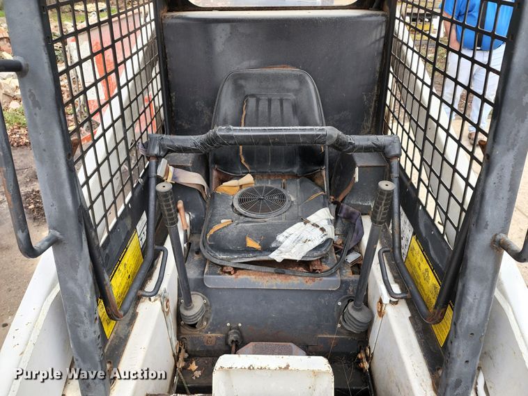 image for item KT9742 1986 Bobcat 540  skid steer loader