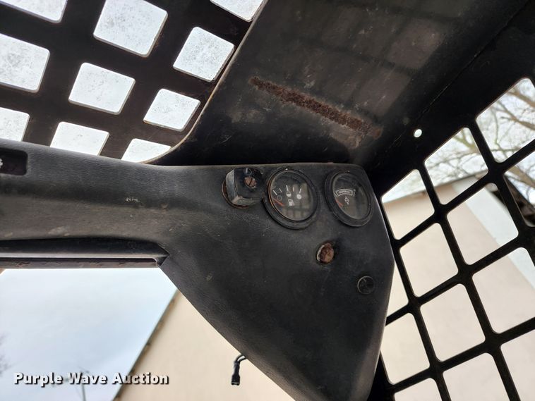 image for item KT9742 1986 Bobcat 540  skid steer loader