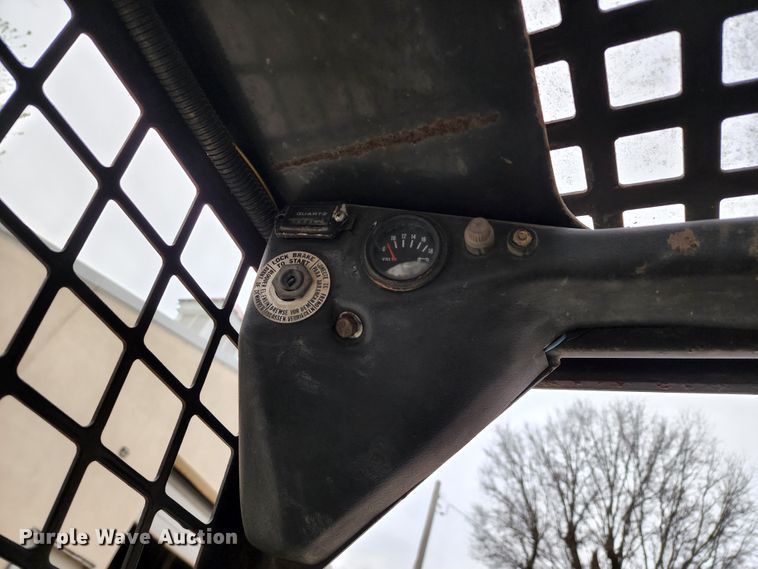 image for item KT9742 1986 Bobcat 540  skid steer loader