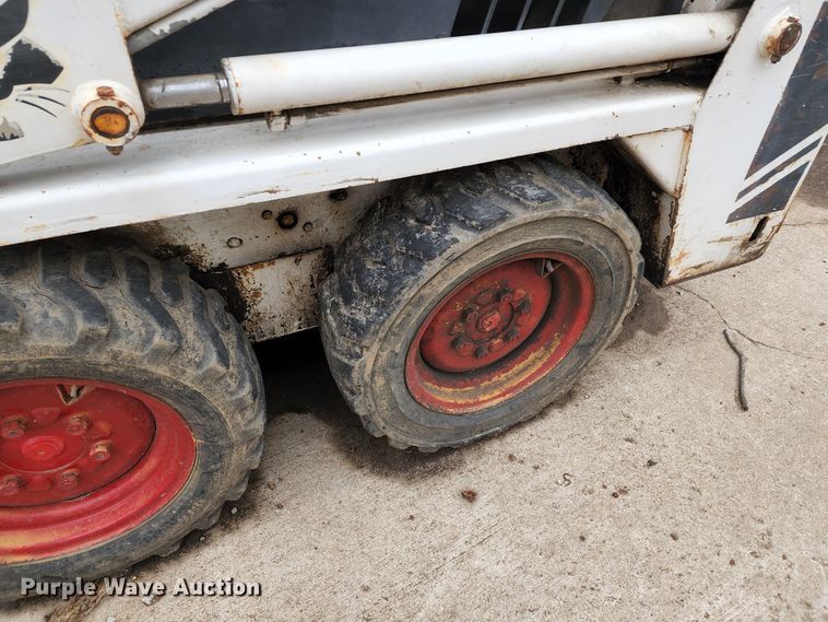 image for item KT9742 1986 Bobcat 540  skid steer loader
