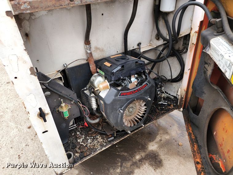 image for item KT9742 1986 Bobcat 540  skid steer loader