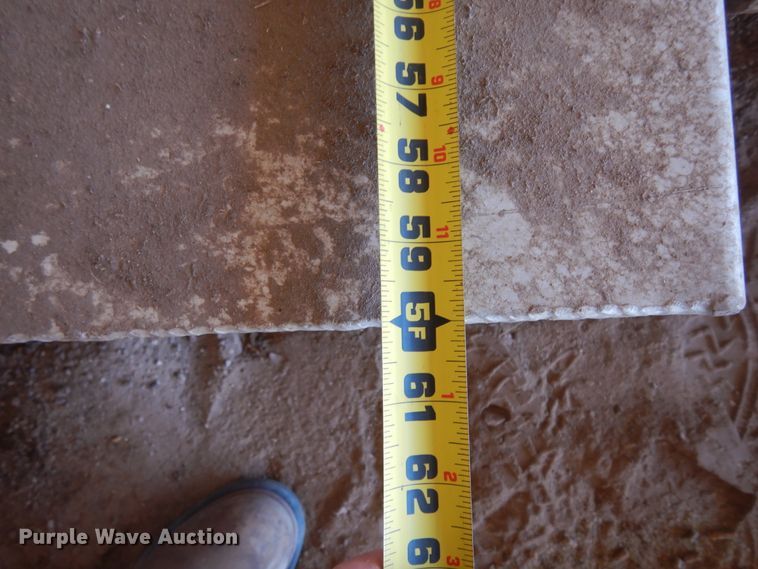 image for item KV9993 (4) hydraulic tanks