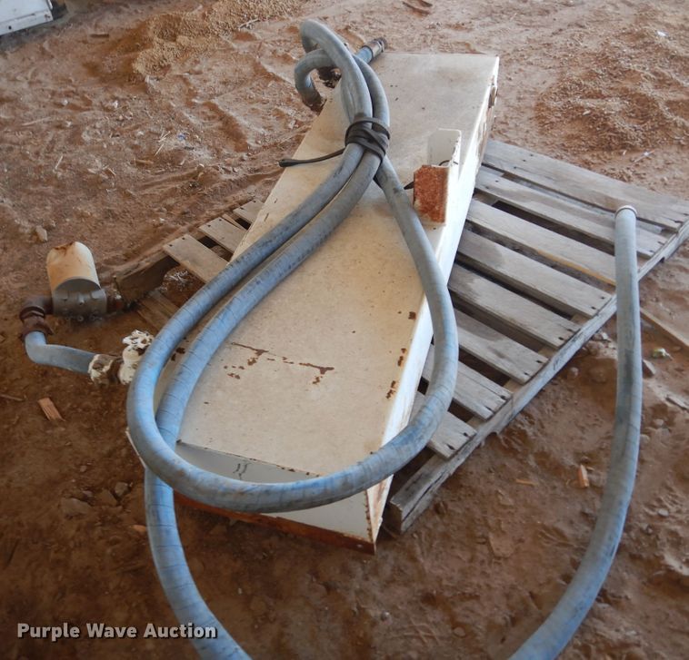 image for item KV9993 (4) hydraulic tanks