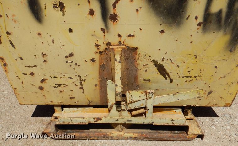 image for item KV9998 (2) self-dumping hoppers