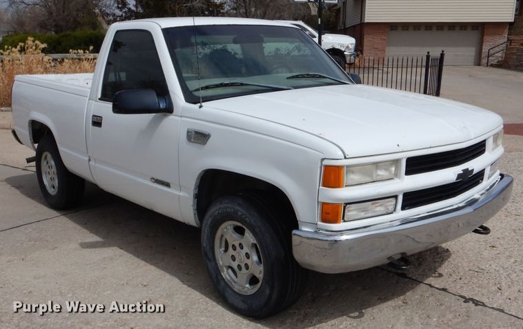 image for item LJ9858 1998 Chevrolet K1500  pickup truck