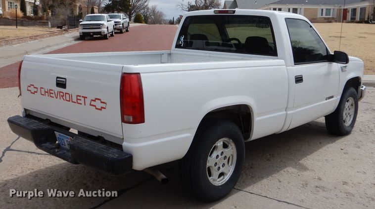 image for item LJ9858 1998 Chevrolet K1500  pickup truck