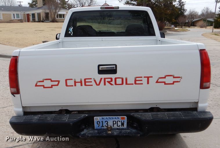 image for item LJ9858 1998 Chevrolet K1500  pickup truck