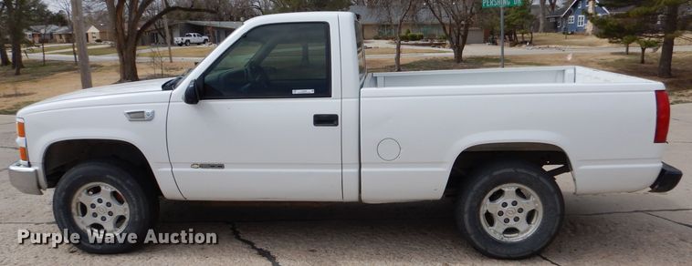 image for item LJ9858 1998 Chevrolet K1500  pickup truck