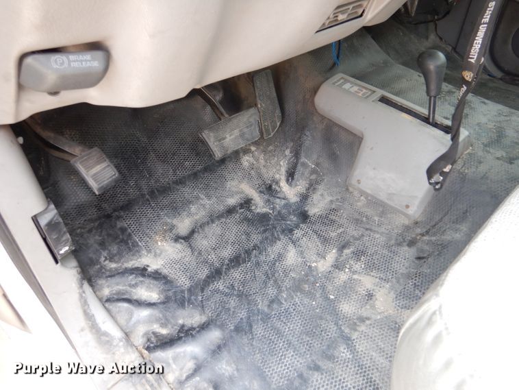 image for item LJ9858 1998 Chevrolet K1500  pickup truck