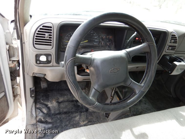 image for item LJ9858 1998 Chevrolet K1500  pickup truck