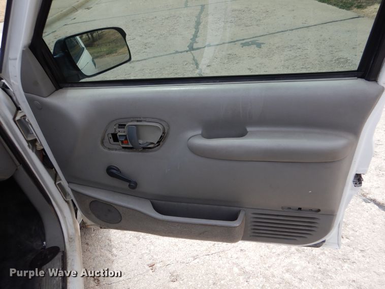 image for item LJ9858 1998 Chevrolet K1500  pickup truck