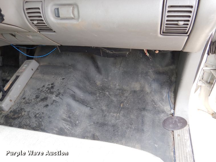 image for item LJ9858 1998 Chevrolet K1500  pickup truck