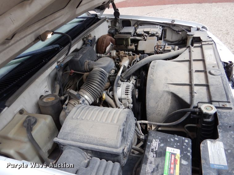 image for item LJ9858 1998 Chevrolet K1500  pickup truck