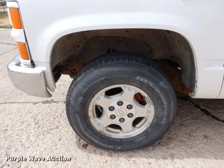 image for item LJ9858 1998 Chevrolet K1500  pickup truck