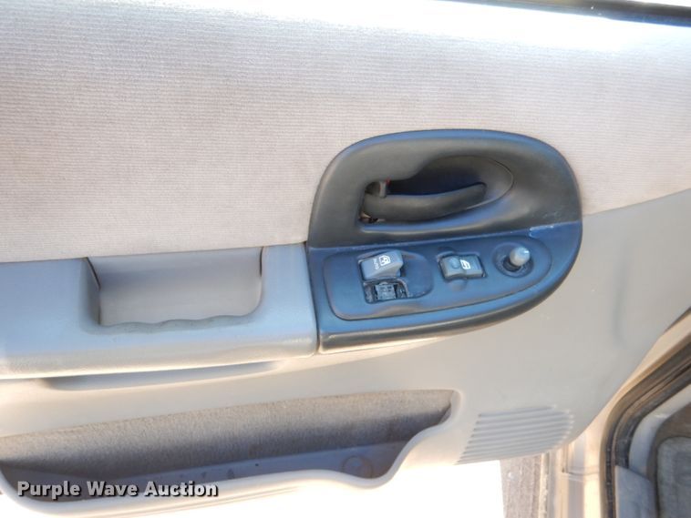 image for item LJ9920 1998 Pontiac Trans Sport  van