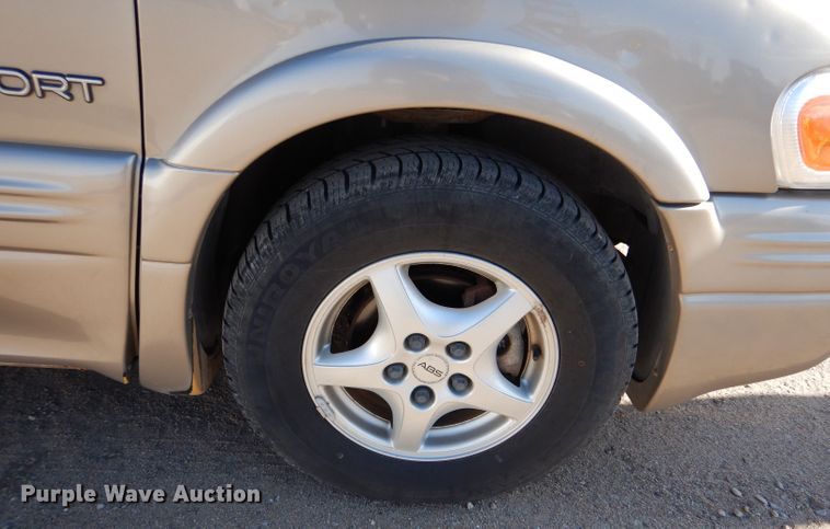 image for item LJ9920 1998 Pontiac Trans Sport  van