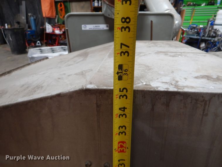 image for item LJ9935 (2) heaters